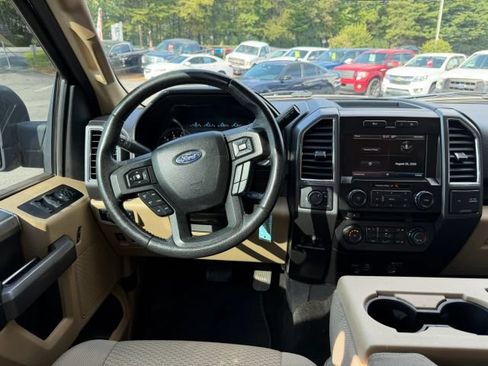 Used 2015 Ford F150 XLT w/ Equipment Group 302A Luxury RWD image 12