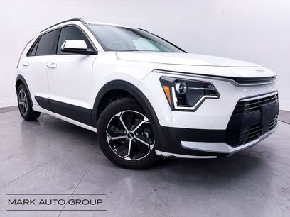 Used 2023 Kia Niro EX