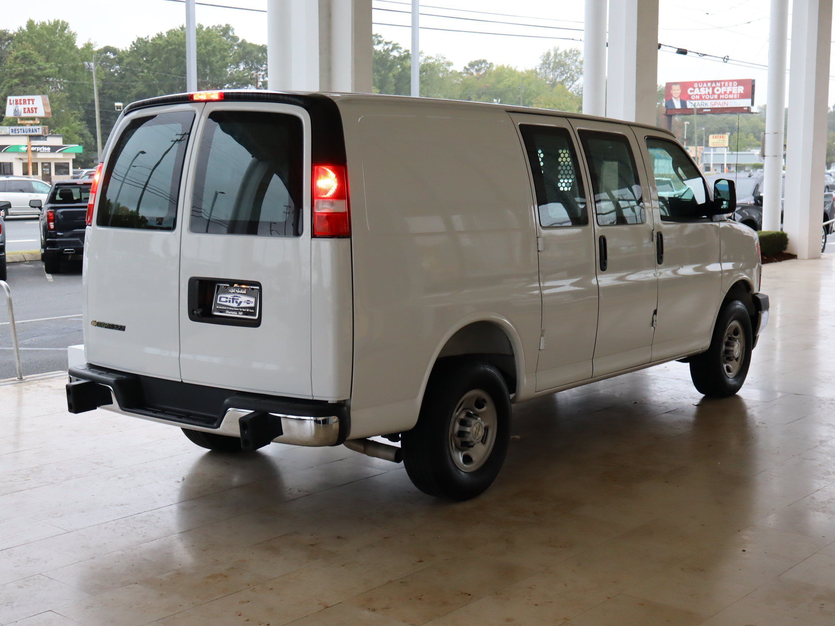 Used 2025 Chevrolet Express 2500 w/ Driver Convenience Package RWD image 11