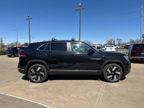 New 2026 Volkswagen Atlas Cross Sport SEL AWD/4WD image 4