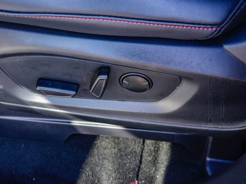 Used 2025 Ford Explorer ST-Line w/ Premium Package image 21