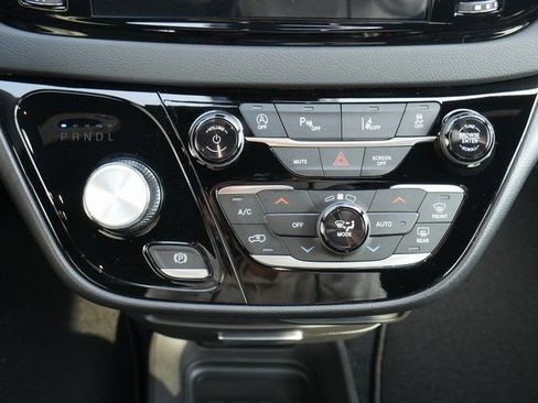 New 2026 Chrysler Voyager LX FWD image 17