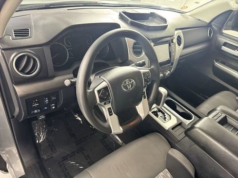 Used 2019 Toyota Tundra SR5 w/ SR5 Upgrade Package AWD/4WD image 23