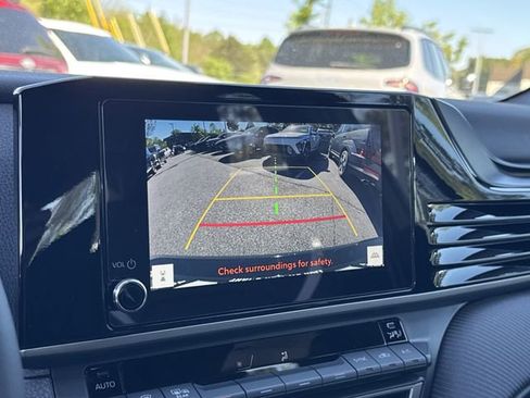 Used 2026 Toyota Camry SE image 28