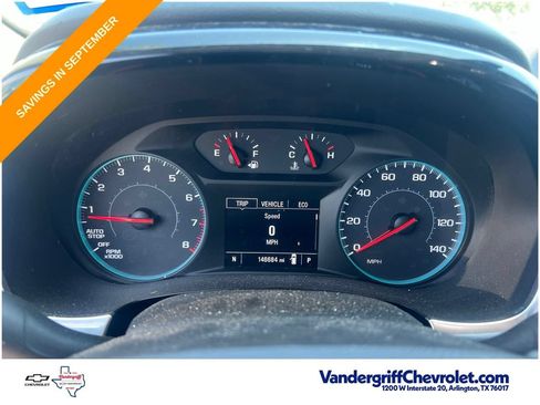 Used 2021 Chevrolet Traverse LT FWD image 19