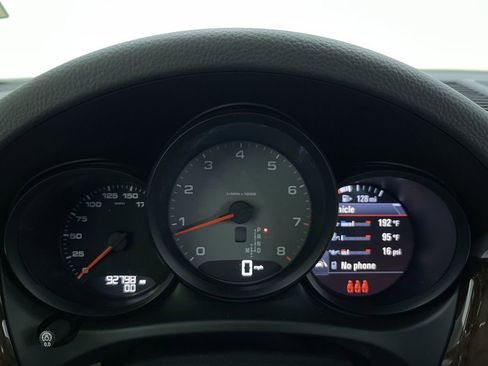 Used 2021 Porsche Macan S image 18