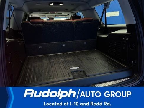 Used 2019 Chevrolet Suburban Premier w/ Premier Plus Edition image 40