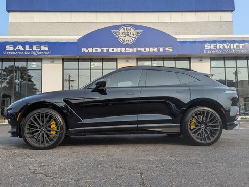 Used 2023 Aston Martin DBX 707 AWD/4WD image 1
