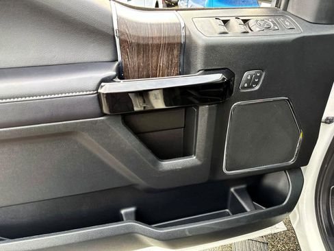 Used 2021 Ford F250 Lariat w/ Lariat Ultimate Package image 24