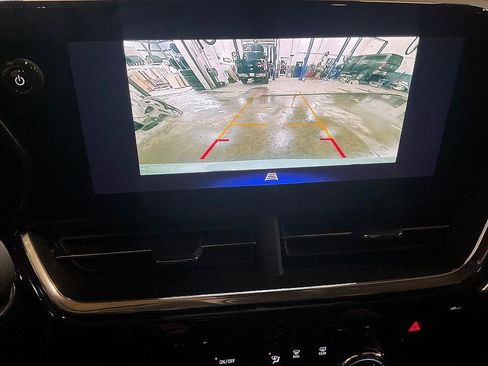 Used 2024 Chevrolet Trax ACTIV w/ Sunroof Package image 20