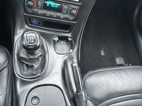 Used 2002 Chevrolet Corvette Convertible w/ Preferred Equipment Group1 image 7