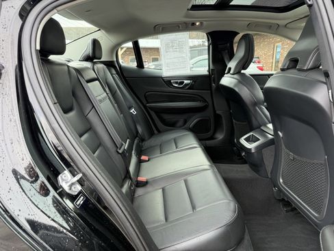 Used 2020 Volvo S60 T5 Momentum w/ Protection Package Premier image 18