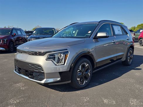New 2025 Kia Niro Wind image 4