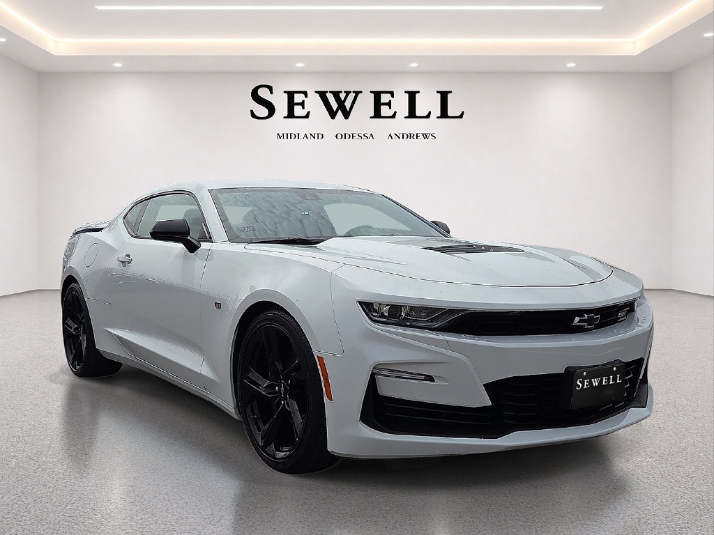 Used 2020 Chevrolet Camaro SS RWD image 6