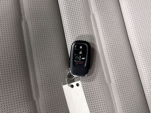 Used 2025 Honda CR-V EX-L image 32