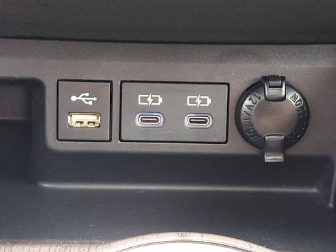 Used 2022 Toyota Highlander Platinum image 26