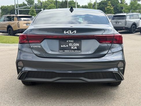 Used 2023 Kia Forte LXS FWD image 4