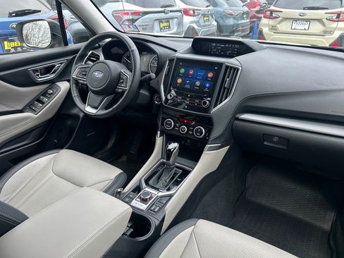 Used 2020 Subaru Forester Limited image 32