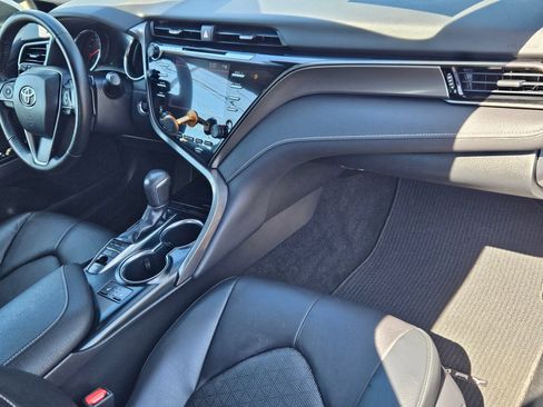 Used 2019 Toyota Camry XSE FWD image 30