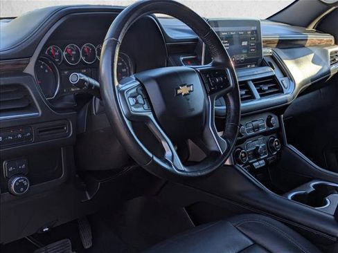 Used 2021 Chevrolet Suburban LT image 10