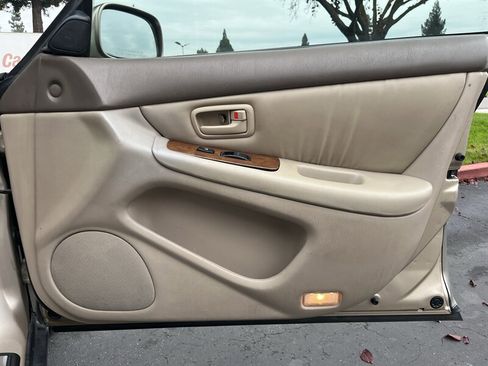 Used 2000 Lexus ES 330 image 37