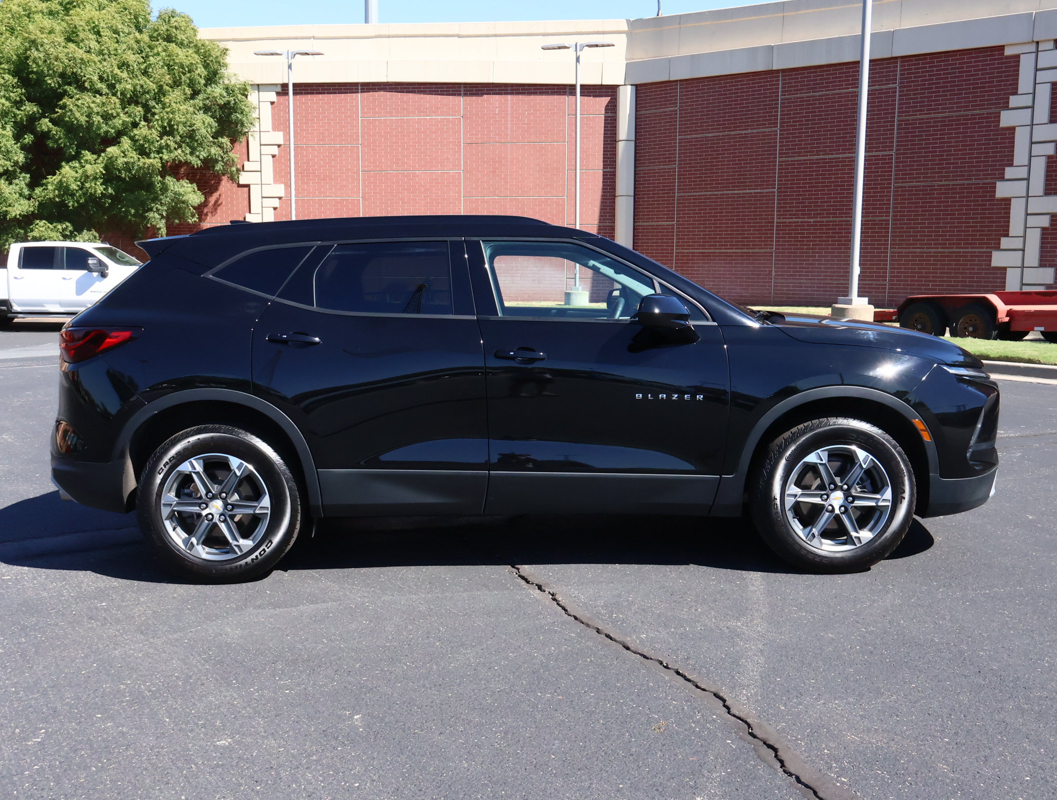 Used 2024 Chevrolet Blazer LT w/ Convenience Package FWD image 31