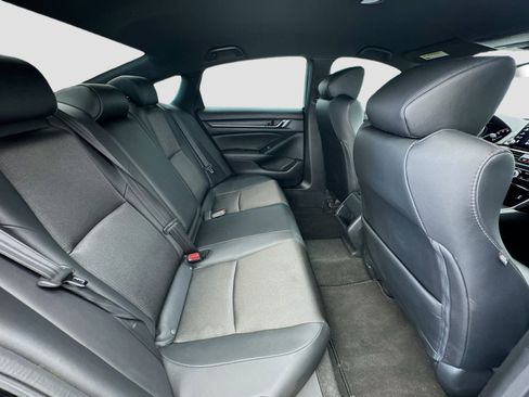 Used 2020 Honda Accord Sport image 17