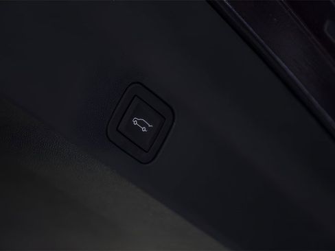 New 2025 Cadillac Escalade IQ Sport 2 w/ LPO, ONYX Package image 5