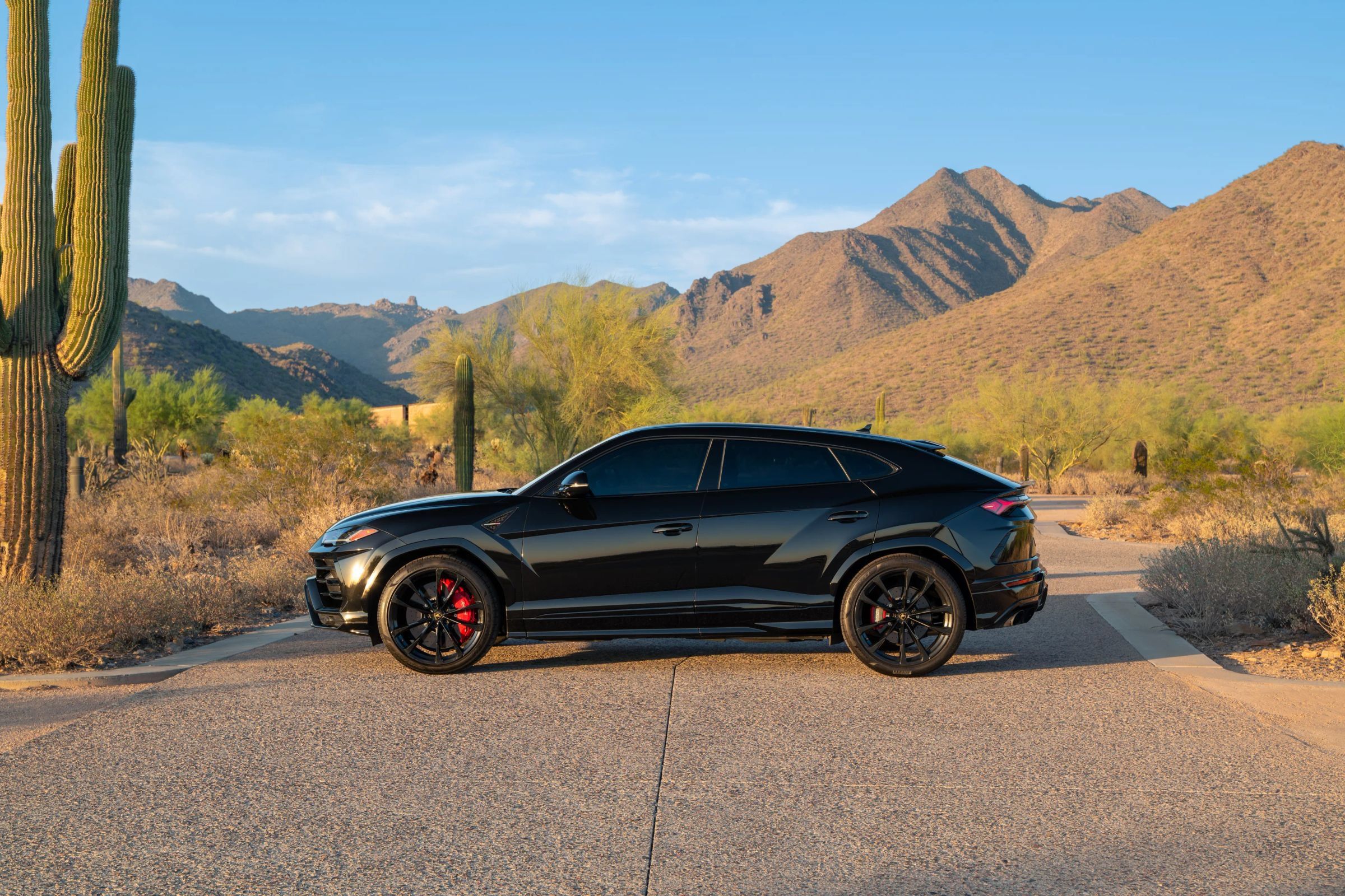 Used 2021 Lamborghini Urus AWD/4WD image 6