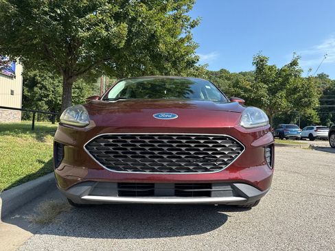 Used 2021 Ford Escape SE AWD/4WD image 2