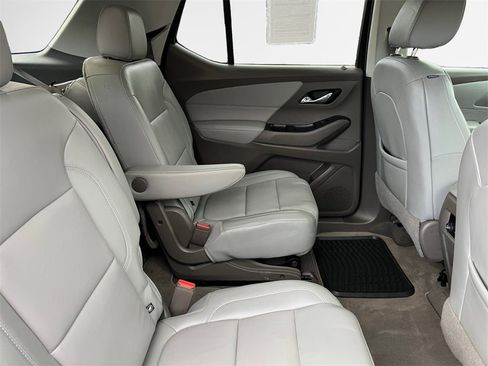 Used 2021 Chevrolet Traverse LT w/ LPO, Cargo Package image 27