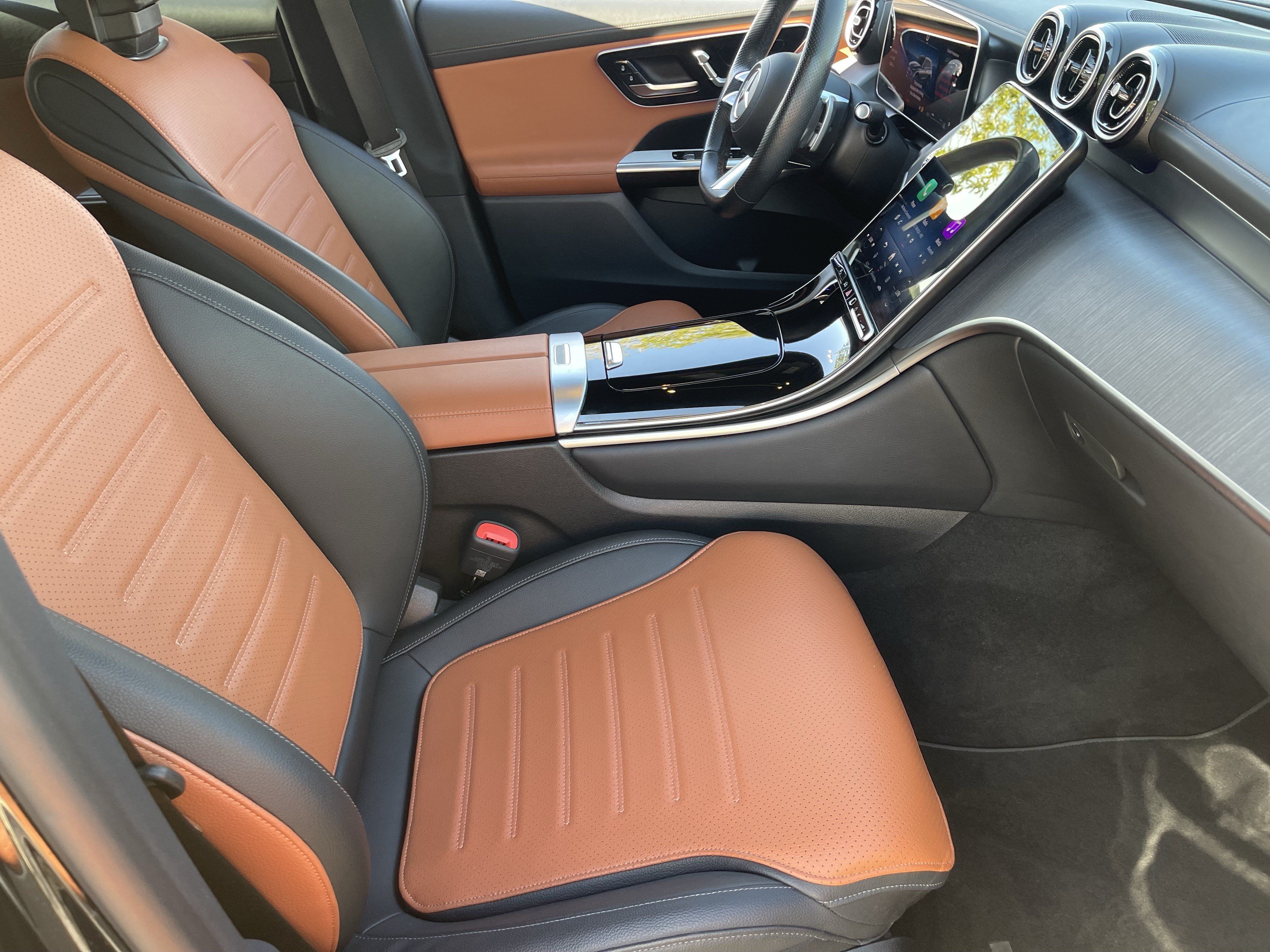 Used 2025 Mercedes-Benz GLC 300 image 12