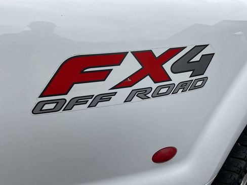 Used 2005 Ford F350 Lariat image 41