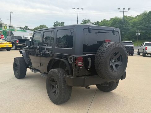Used 2016 Jeep Wrangler Unlimited Sport w/ Quick Order Package 24S AWD/4WD image 3