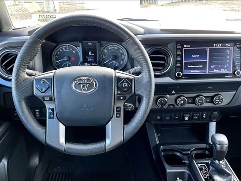 Certified 2020 Toyota Tacoma TRD Off-Road image 5