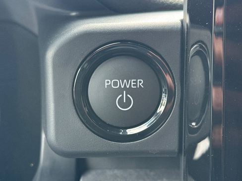 Certified 2025 Toyota Tacoma Trailhunter image 28