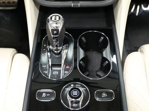 Used 2019 Bentley Bentayga AWD/4WD image 45