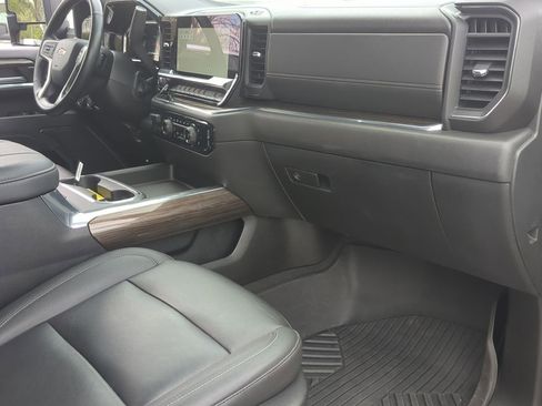 Used 2024 Chevrolet Silverado 2500 LT w/ All Star Edition image 28