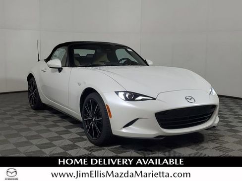 New 2026 MAZDA MX-5 Miata Grand Touring RWD image 1