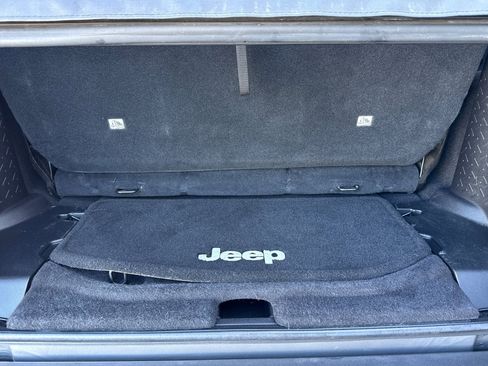 Used 2016 Jeep Wrangler Sport image 13