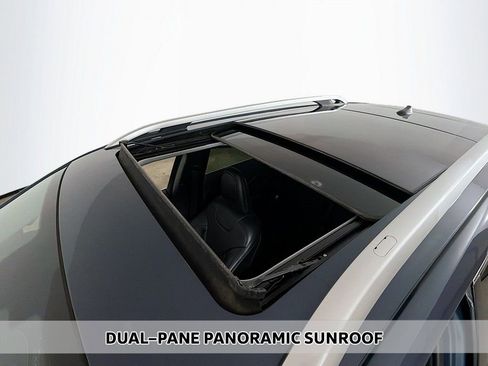 Used 2021 Jeep Cherokee Limited w/ Elite Package image 4