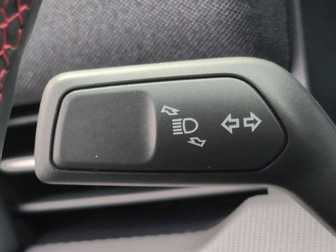 Used 2025 Ford Explorer ST-Line AWD/4WD image 26