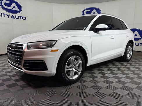 Used 2018 Audi Q5 Premium w/ Convenience Package image 29
