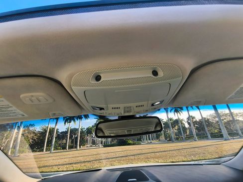 Used 2020 Lincoln Continental Black Label image 28