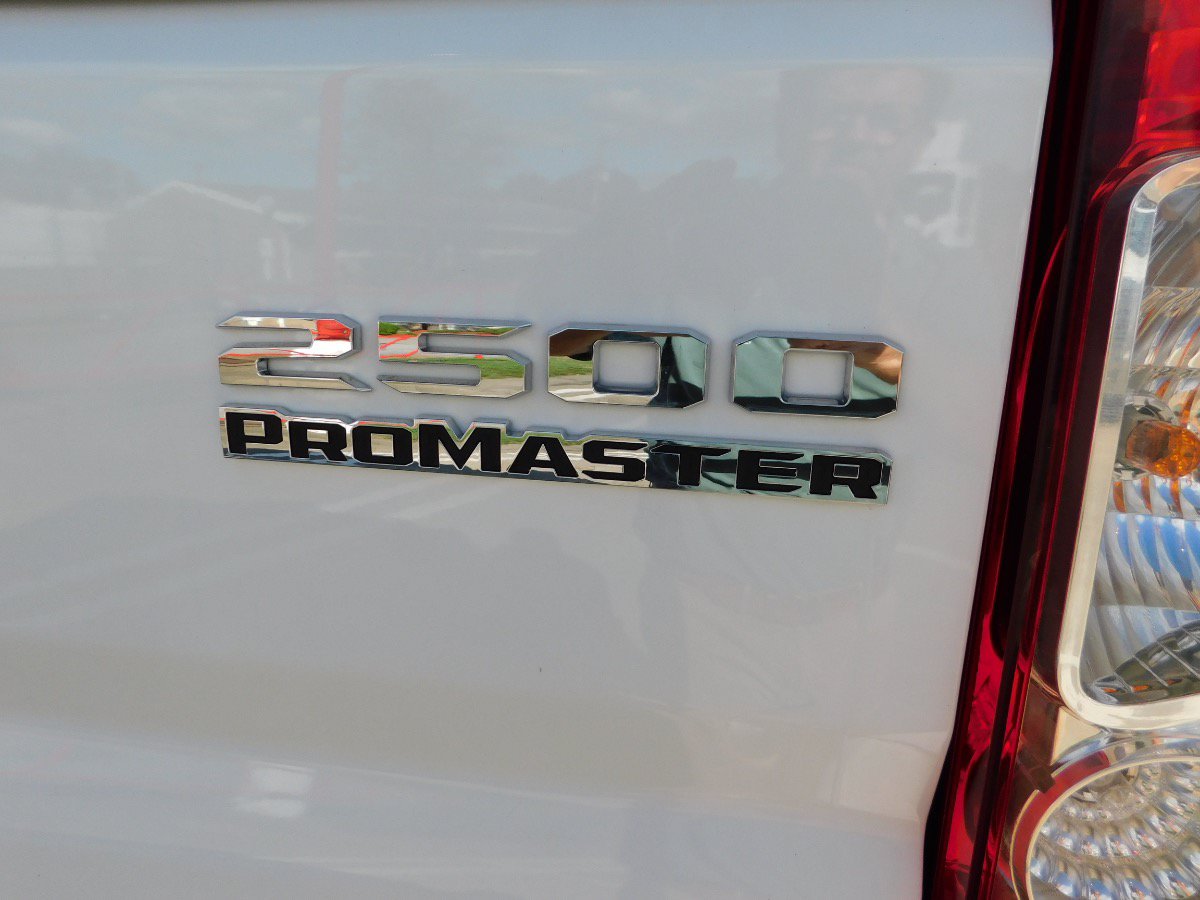 Used 2025 RAM ProMaster 2500 w/ U-Haul Equipment Group FWD image 34