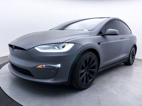 Used 2022 Tesla Model X image 12
