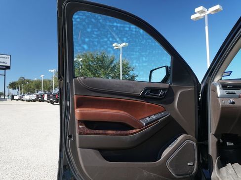 Used 2017 Chevrolet Tahoe Premier image 15