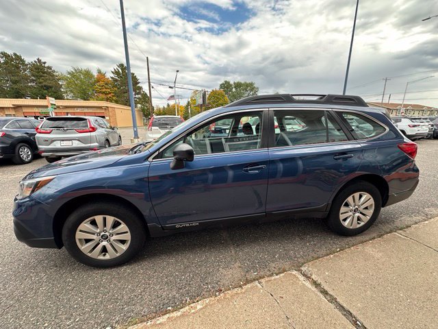 Used 2019 Subaru Outback 2.5i AWD/4WD image 4