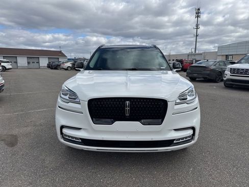 Used 2022 Lincoln Aviator Reserve w/ Equipment Group 201A image 8