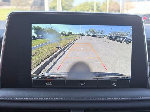 Used 2022 GMC Yukon AT4 w/ Max Trailering Package image 11